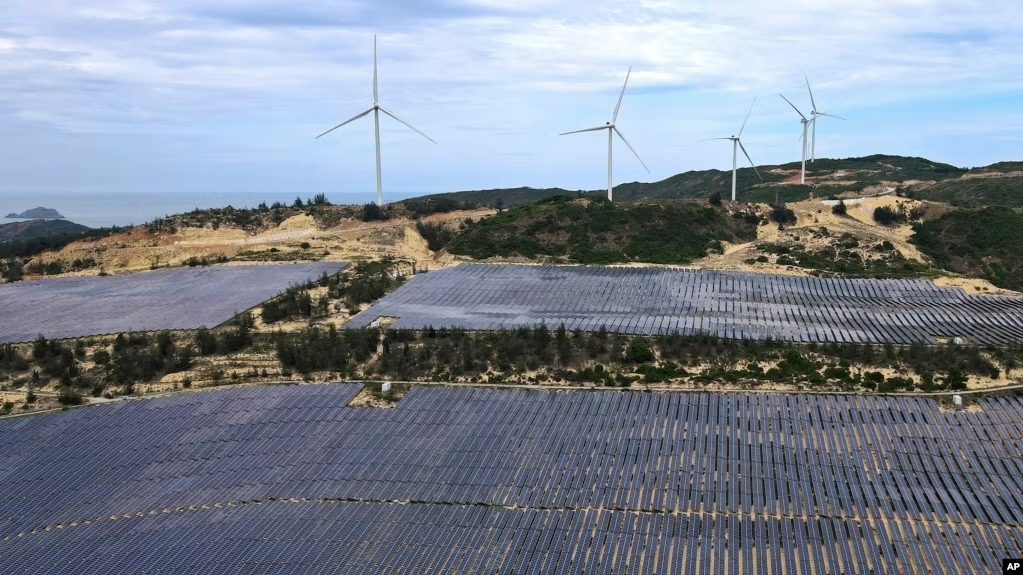 Titik Panas di Sumatra Semakin Meluas, Kabut Asap Selimuti Singapura