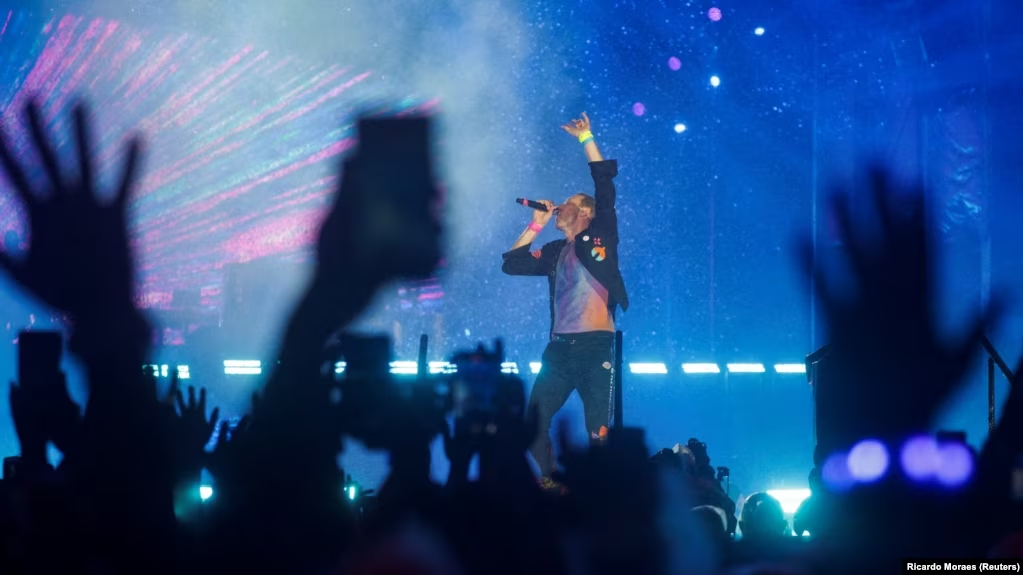 Coldplay Sukses Menghentak Jakarta