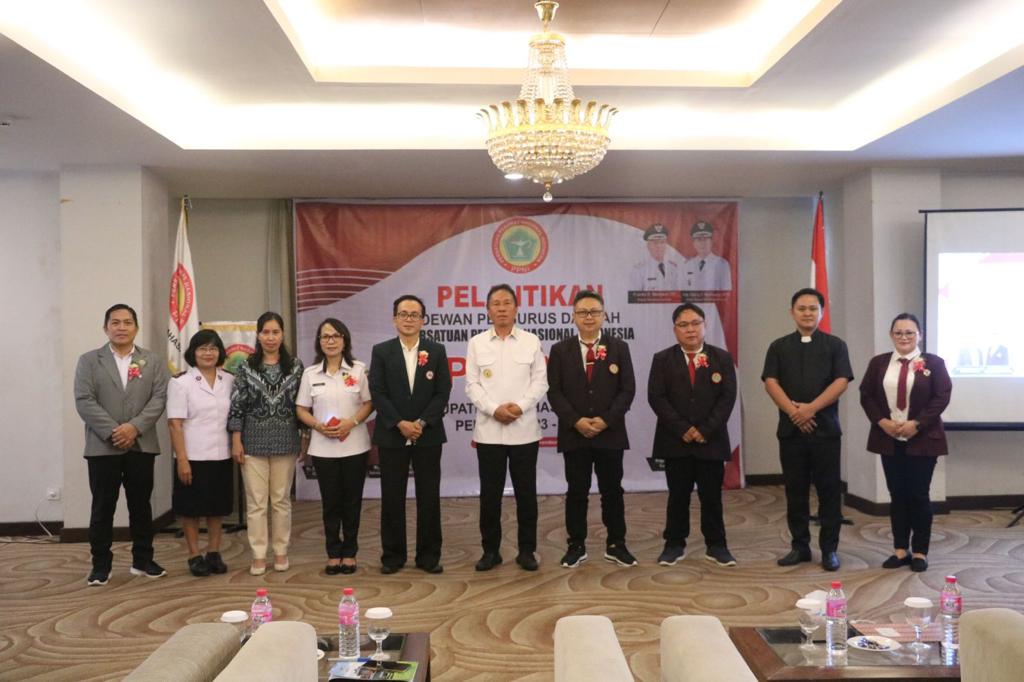Ini Pesan Bupati FDW Saat Menghadiri Pelantikan Dewan PPNI Kabupaten Minahasa Selatan Periode 2023-2028