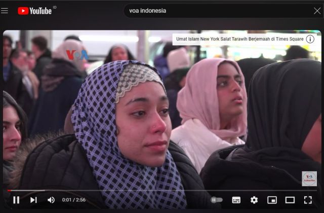 Tarawih di Times Square di tengah Suhu 4 Derajat Celsius