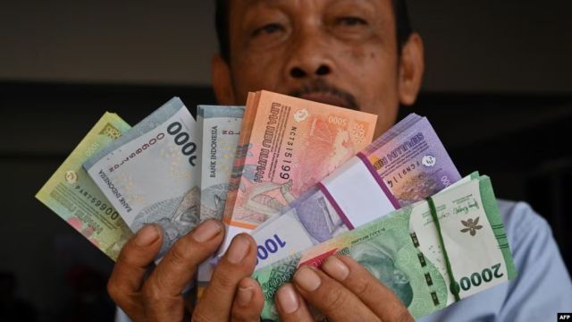 Nilai Tukar Rupiah terhadap Dolar AS Capai Rp16 Ribu saat Libur Lebaran