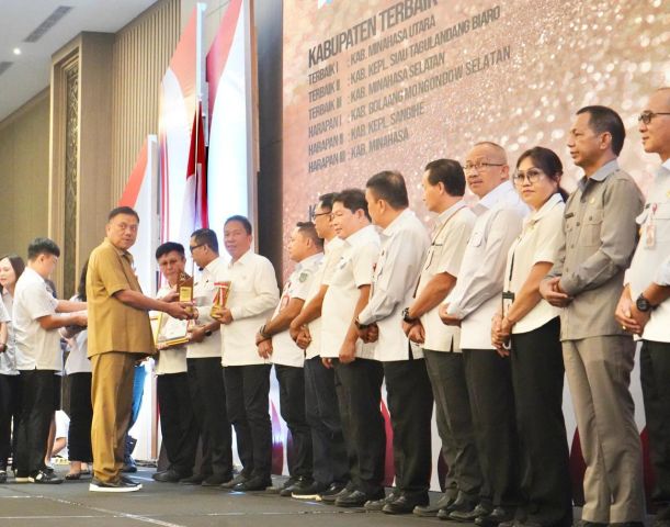 Kerja Nyata Bupati Franky Wongkar, Minsel Bertabur Prestasi dan Penghargaan