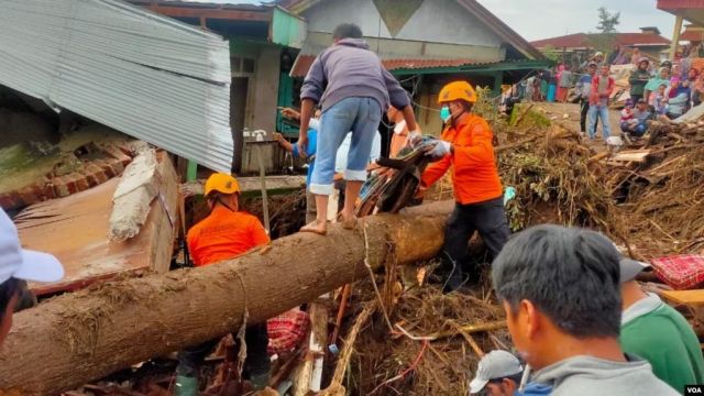 Korban Banjir Bandang di Sumbar Terus Bertambah, 37 Meninggal, 17 Hilang