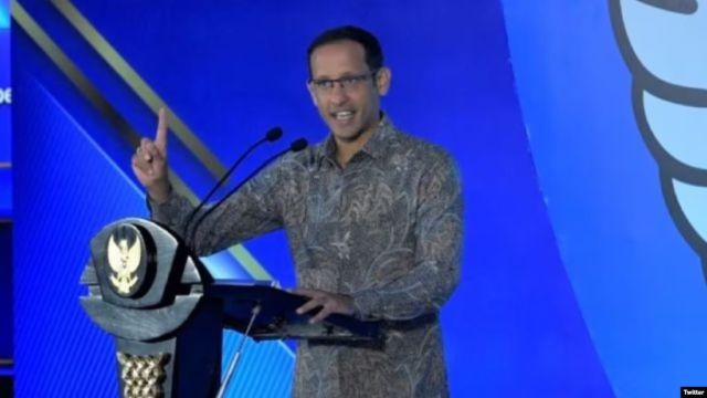 Mendikbud Nadiem Janji Hentikan Kenaikan UKT yang Tak Rasional