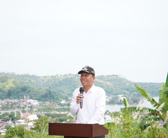 Bupati Wongkar Tambah Sarana Penunjang Di Sasayaban