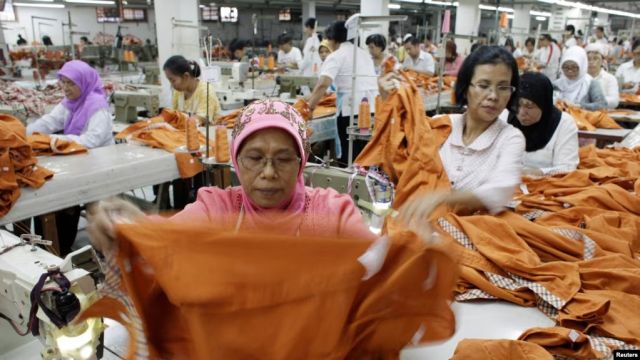 Industri Tekstil Domestik Terseok-seok Memintal Nasib