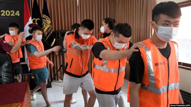 Ditjen Imigrasi Deportasi 13 Warga Taiwan yang Diduga Terlibat Kejahatan Serius