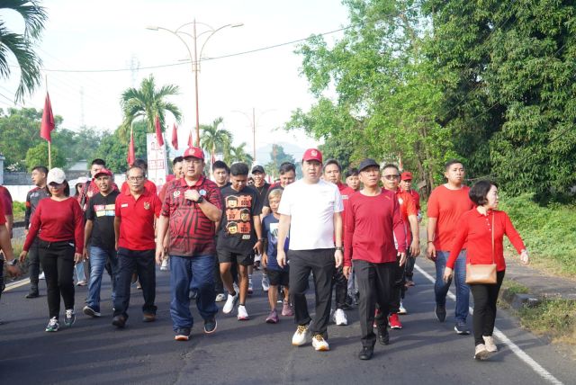 Sambut HUT Ke-60 Provinsi Sulawesi Utara, Bupati FDW dampingi Wagub Sulut Steven Kandouw Jalan Sehat di Minsel