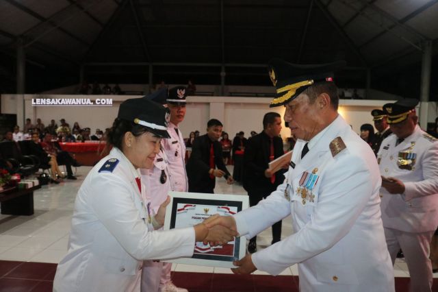 Usai Toast Kenegaraan, HukumTua Elke Bawa Pulang Piagam Penghargaan Untuk Desa Tumpaan Dua