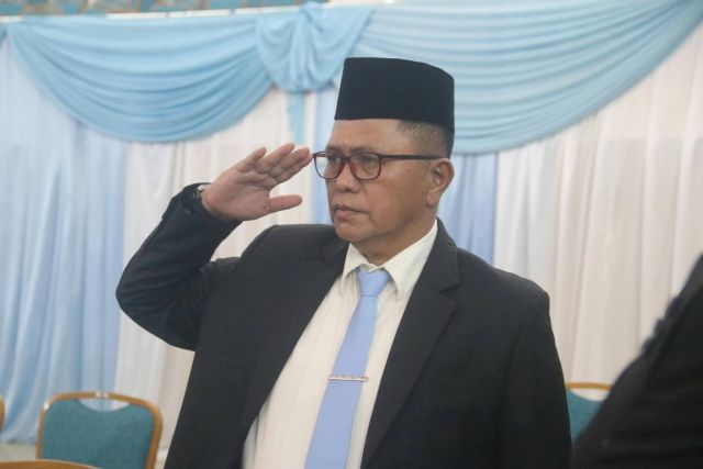 Sekwan Sulut Bersama Jajaran Hadiri Upacara Penurunan Bendera HUT ke-81 RI di Kantor Gubernur